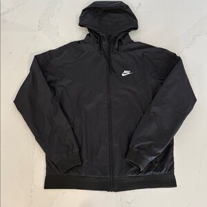 Nike Men's Black Windbreaker Jacket Size Medium
